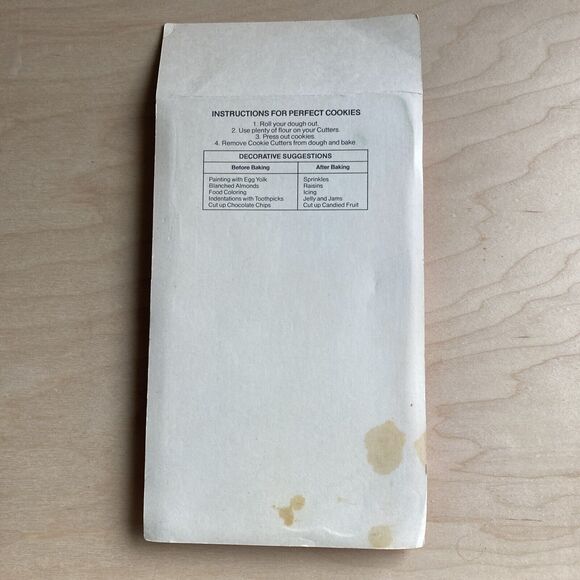 Six Piece Duncan Hines Holiday Cookie Cutter Popular Christmas Design Vtg NIP - Picture 2 of 4